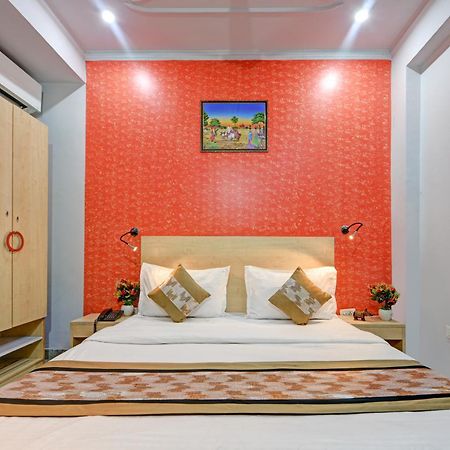 Royal Spark Inn1 - Medicity Gurugram, Near Medanta Hospital Gurgaon Buitenkant foto