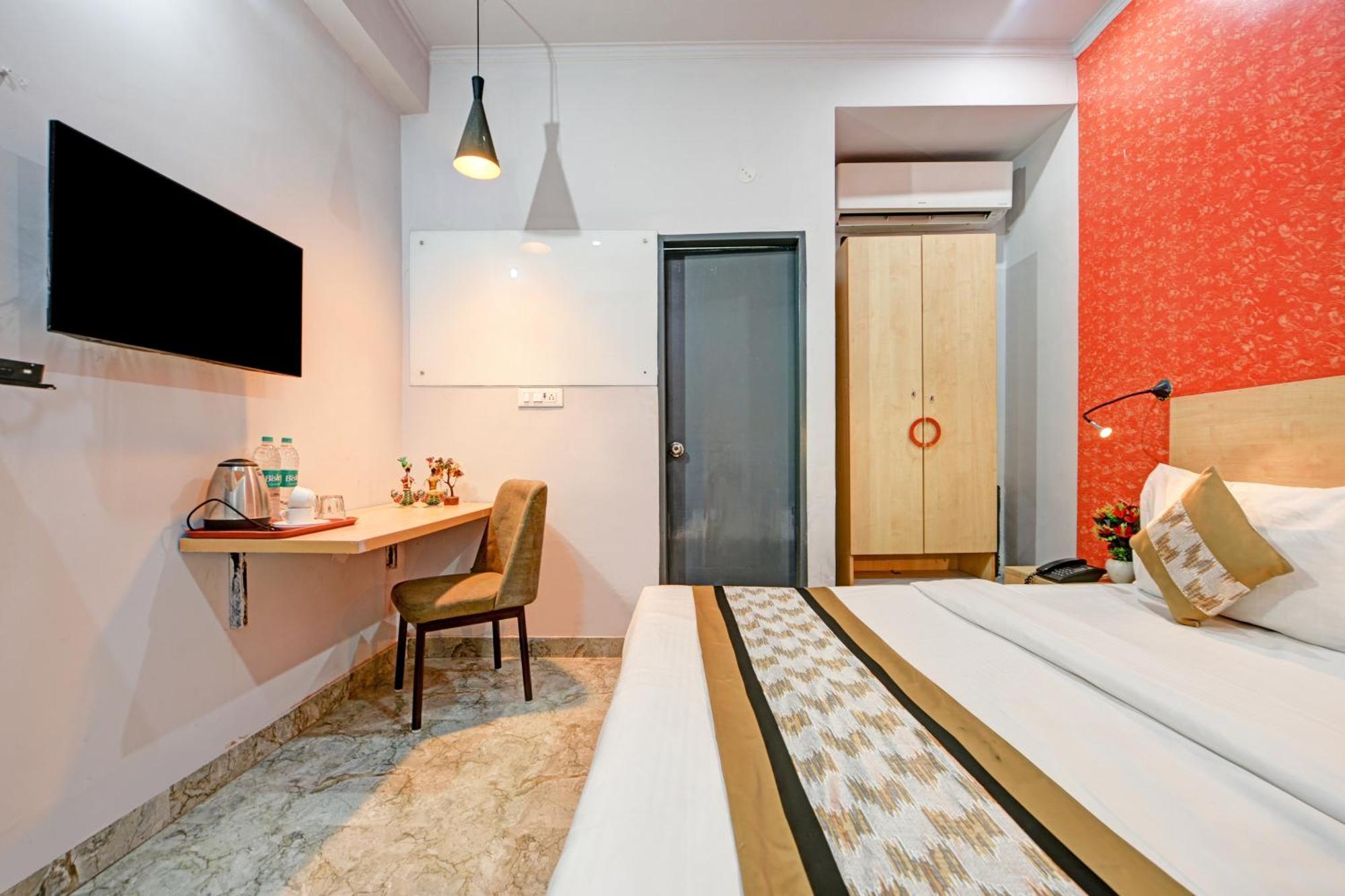 Royal Spark Inn1 - Medicity Gurugram, Near Medanta Hospital Gurgaon Buitenkant foto