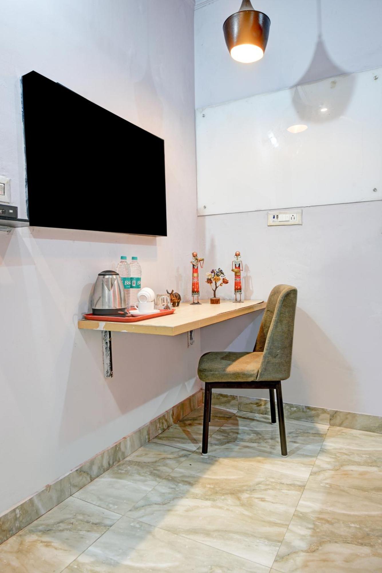 Royal Spark Inn1 - Medicity Gurugram, Near Medanta Hospital Gurgaon Buitenkant foto