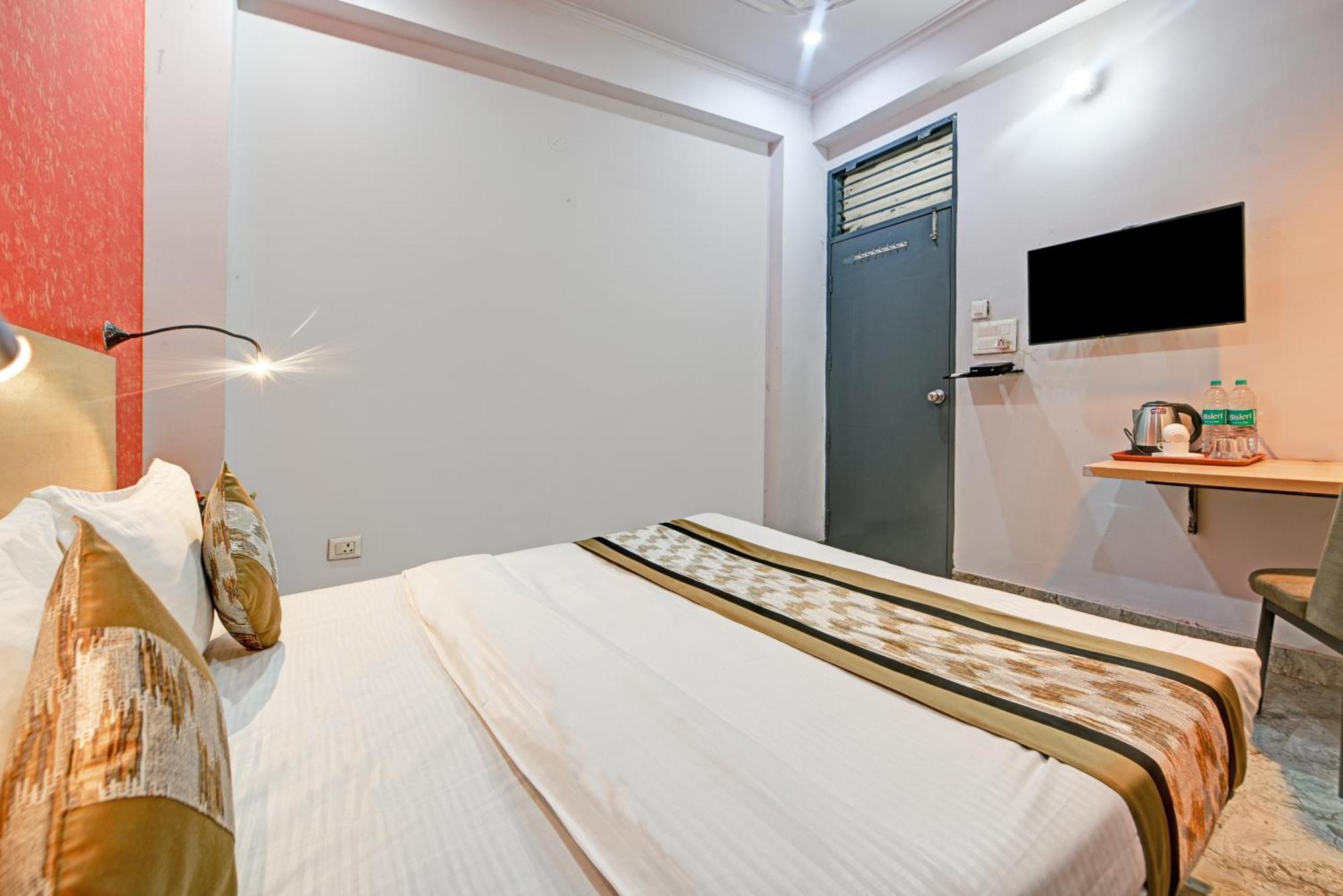Royal Spark Inn1 - Medicity Gurugram, Near Medanta Hospital Gurgaon Buitenkant foto