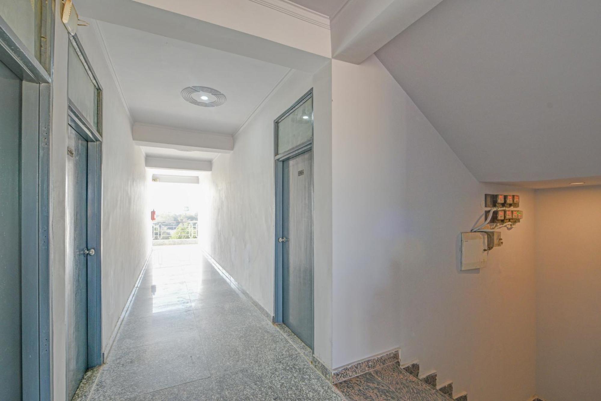 Royal Spark Inn1 - Medicity Gurugram, Near Medanta Hospital Gurgaon Buitenkant foto