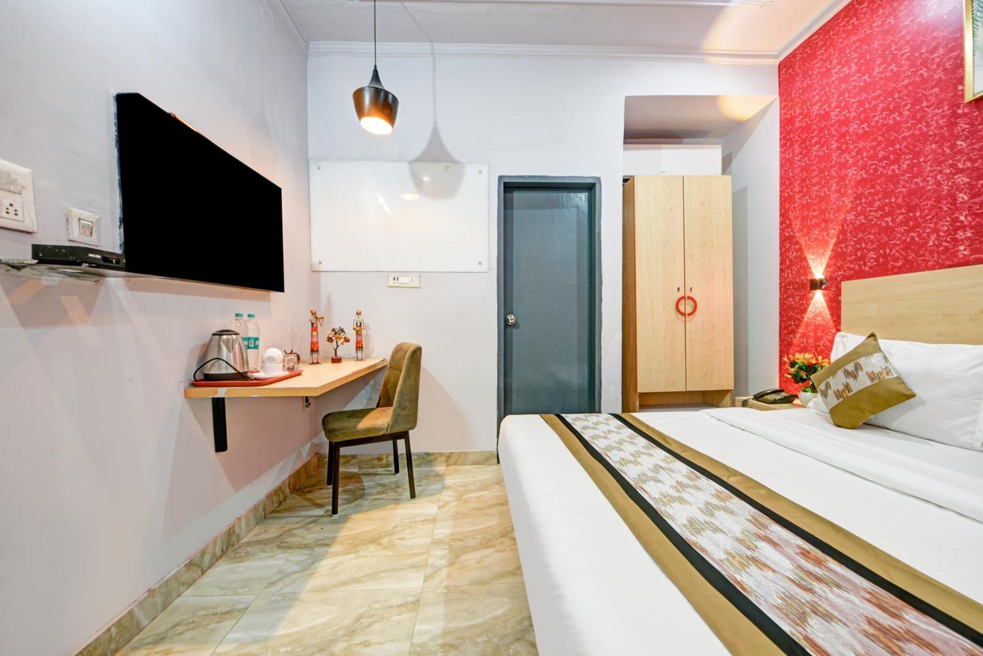 Royal Spark Inn1 - Medicity Gurugram, Near Medanta Hospital Gurgaon Buitenkant foto