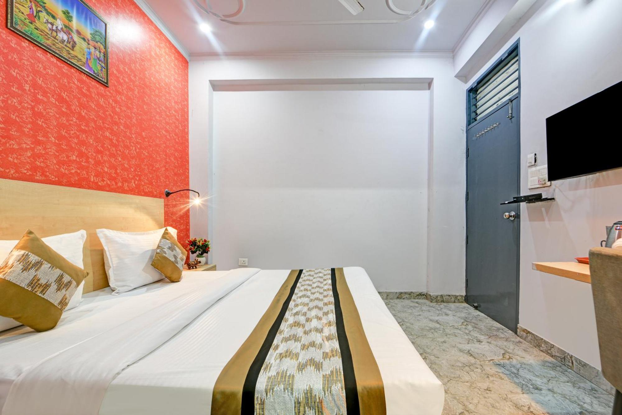 Royal Spark Inn1 - Medicity Gurugram, Near Medanta Hospital Gurgaon Buitenkant foto
